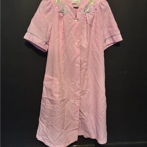 Pink Embroidered Nightgown - Dan Ellen